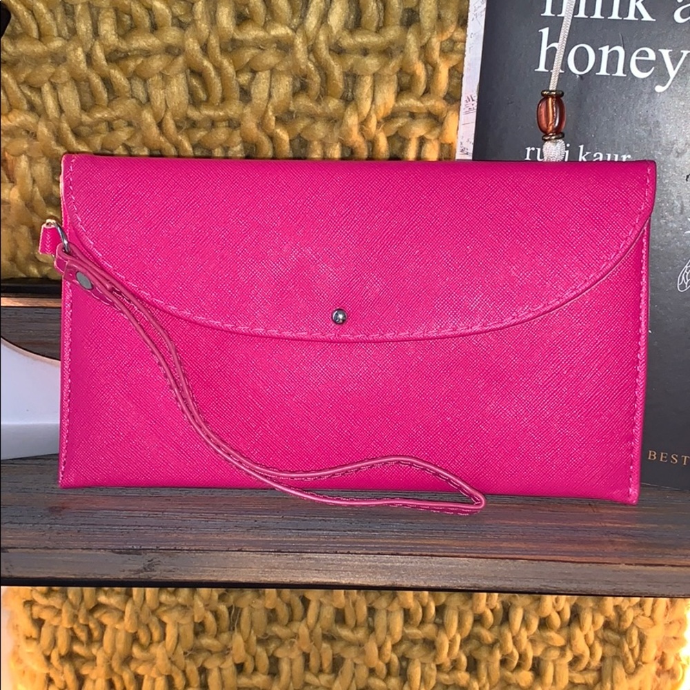 Hot Pink Wristlet💕